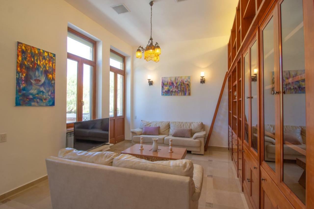 Art Apartment In Mamila Jerusalén Exterior foto